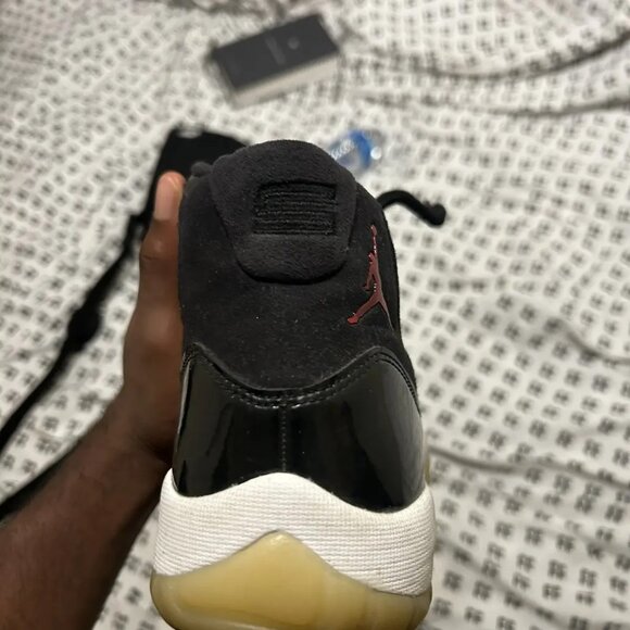 Air Jordan 11 Retro - Picture 5 of 8